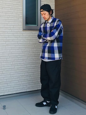 「テーパードパンツ」｜ガッツ‘石ころ’松さん（メンズ・170cm・40代）の春コーディネート