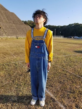 「TOMMY HILFIGER（トミーヒルフィガー）のアイテム（サロペット/オーバーオール）」を使った、RIHOさん（レディース・160cm）の秋コーディネート