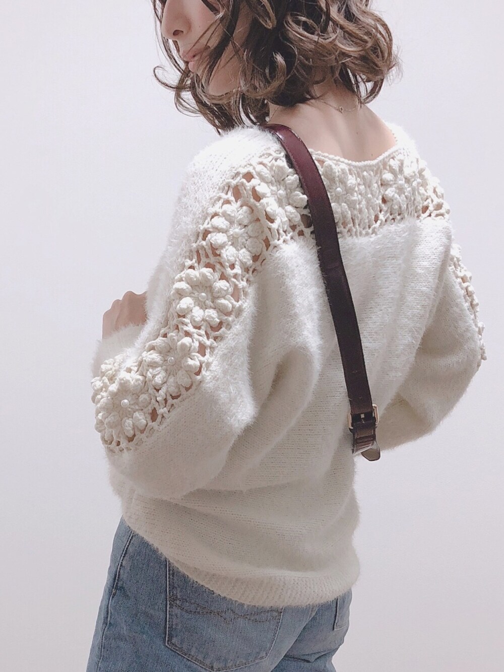 ❁ a i  ❁さんの「流れ咲く花コサージュのニットトップス　長袖セーター　柄編みニット（cawaii）」を使ったコーディネート