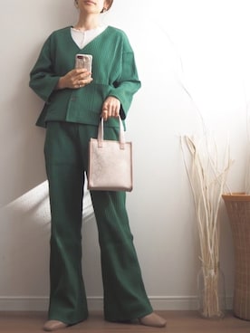 「FEELING MADE（フィーリングメイド）のアイテム（トップス）」を使った、❁ a i  ❁さん（レディース・158cm）の冬コーディネート