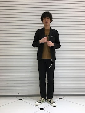 「URBAN RESEARCH（アーバンリサーチ）のアイテム（テーラードジャケット）」を使った、リョータさん（メンズ・175cm）の春コーディネート