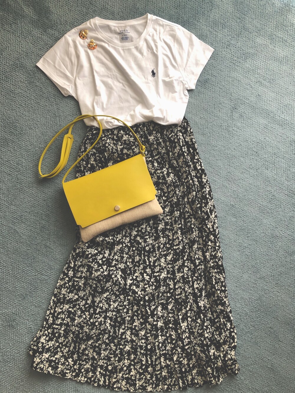 POLO RALPH LAURENのTシャツ/カットソーを使った「花柄スカート