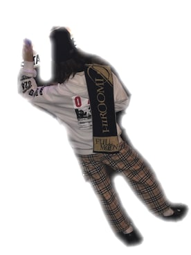「24karats（トゥウェンティーフォーカラッツ）の024 Hoodie（パーカー、ホワイト系）」を使った、ayakaさん（レディース・158cm）の冬コーディネート