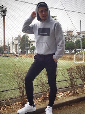 「サッカー」｜「アイテム（ニットキャップ/ビーニー）」を使った、Ricardoさん（メンズ・171cm）の春コーディネート