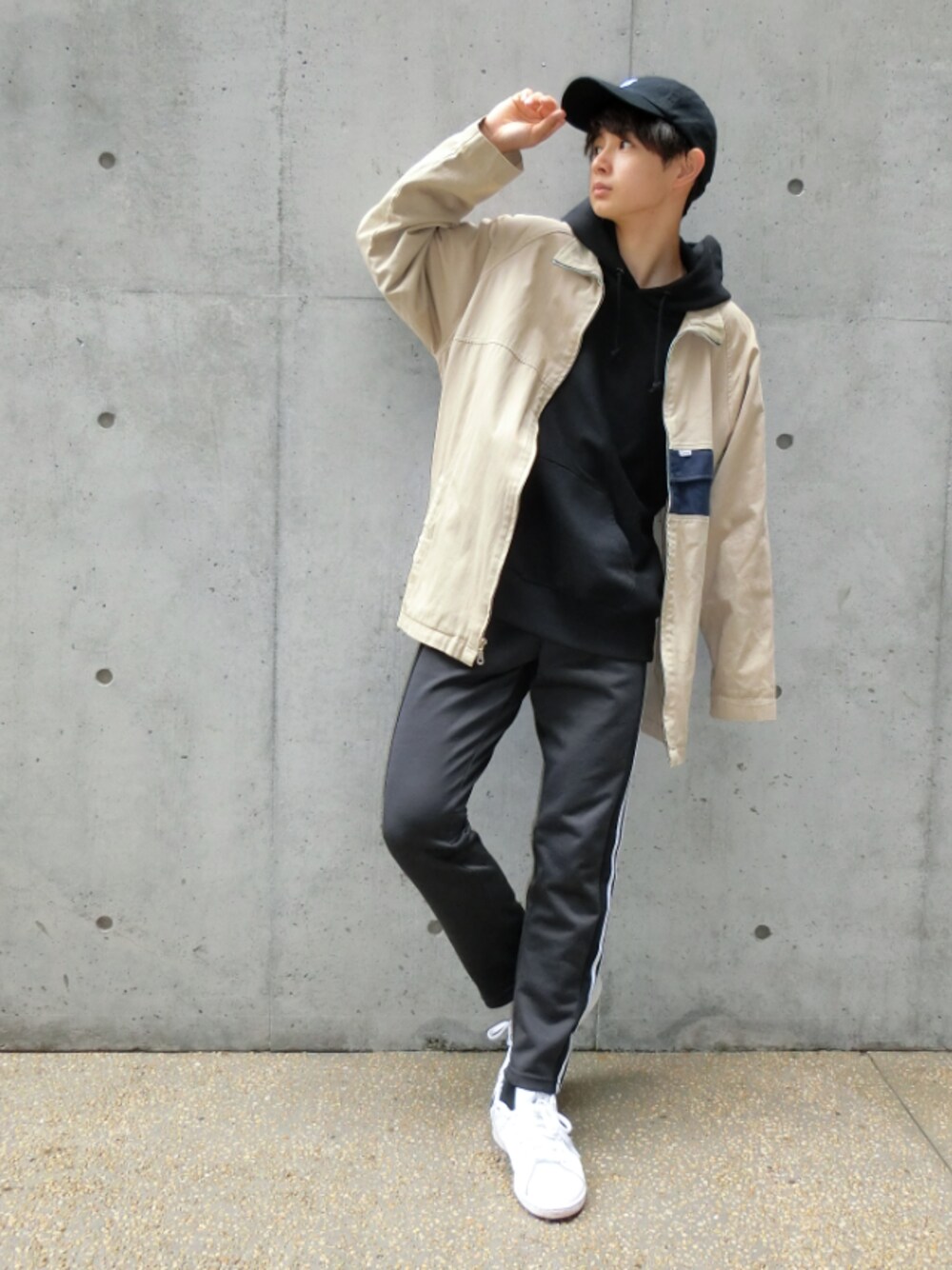 「Leeの[LEE] LOW LOW COTTON TWILL/[LEE] ロー　キャップ　コットンツイル（キャップ、ブラック系）」を使った、🌸kai🌸さん（メンズ・173cm）の秋コーディネートの1枚目の写真
