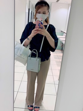 「& chouette（アンドシュエット）のアイテム（ショルダーバッグ）」を使った、AIRIさん（レディース・161cm）の秋コーディネート
