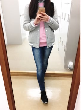 「Ameri（アメリ）のアイテム（スニーカー）」を使った、N.Y.さん（レディース・158cm）の春コーディネート