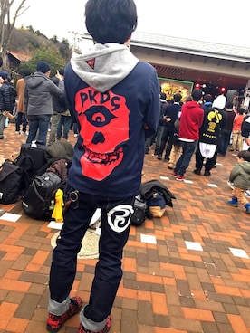 「ROLLING CRADLE（ローリングクレイドル）のアイテム（パーカー）」を使った、アナーキー田中さん（メンズ・171cm）の冬コーディネート