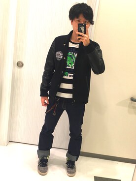 「ROLLING CRADLE（ローリングクレイドル）のアイテム（デニムパンツ）」を使った、アナーキー田中さん（メンズ・171cm）の冬コーディネート