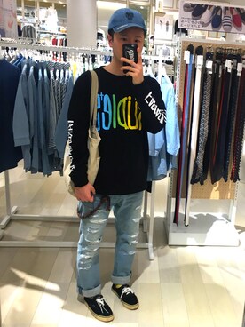 「ROLLING CRADLE（ローリングクレイドル）のアイテム（デニムパンツ）」を使った、アナーキー田中さん（メンズ・171cm）の春コーディネート