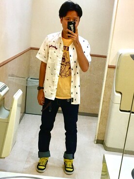 「ROLLING CRADLE（ローリングクレイドル）のアイテム（デニムパンツ）」を使った、アナーキー田中さん（メンズ・171cm）の秋コーディネート