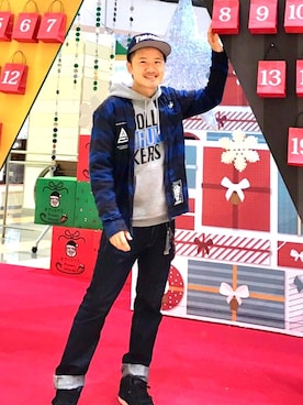 「ROLLING CRADLE（ローリングクレイドル）のアイテム（デニムパンツ）」を使った、アナーキー田中さん（メンズ・171cm）の秋コーディネート