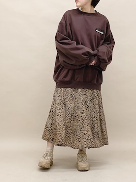 「ANAP（アナップ）のビッグアーム裏起毛プルオーバー（スウェット、ブラウン系）」を使った、yokopiさん（レディース・150cm）の冬コーディネート