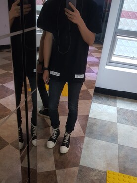 「RICK OWENS」｜「アイテム（腕時計）」を使った、장성훈さん（メンズ・174cm）の夏コーディネート