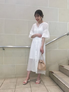 「Chico（チコ）のアイテム（シャツワンピース）」を使った、megumisasakiさん（レディース・169cm）の春コーディネート