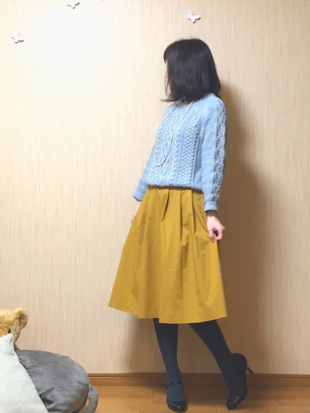 「フレアスカート、マスタード、UNIQLO、ドライストレッチタックスカート」｜「ODETTE E ODILEのアイテム（パンプス、ブラック系）」を使った、ukiさん（レディース・154cm）の冬コーディネートの1枚目の写真