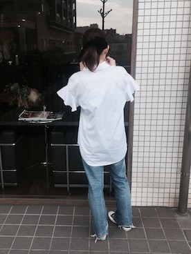 「ZARA（ザラ）のアイテム（シャツ/ブラウス、ホワイト系）」を使った、下島麻子さん（レディース・159cm）の冬コーディネート