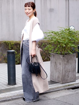 「RIM.ARK（リムアーク）のアイテム（カーディガン/ボレロ、ピンク系）」を使った、下島麻子さん（レディース・159cm）の春コーディネート