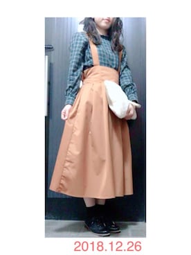 「earth music&ecology（アースミュージックアンドエコロジー）のアイテム（クラッチバッグ）」を使った、ゆうきさん（レディース・149cm）の冬コーディネート