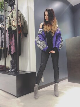 「DIESEL（ディーゼル）のアイテム（ミリタリージャケット）」を使った、SERIさん（レディース・167cm）の秋コーディネート