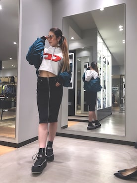 「DIESEL（ディーゼル）のアイテム（ミリタリージャケット）」を使った、SERIさん（レディース・167cm）の夏コーディネート