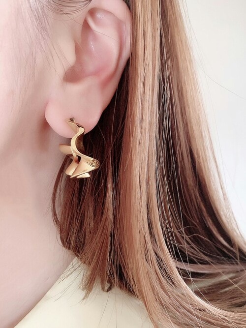 AHKAH ピアス（片耳用） スウィンギー ピアス（ピアス（片耳用））｜AHKAH（アーカー）の