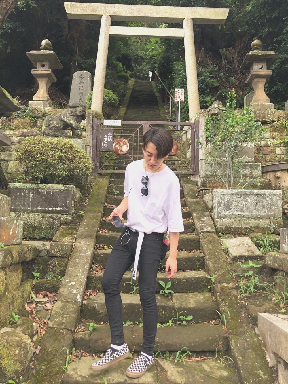 「DOLCE&GABBANA、gentlemonster、Y-3、Bershka、VANS、PTSD」｜「gentle monsterのアイテム（サングラス、ブラック系）」を使った、RoleKeyCさん（メンズ・175cm）の秋コーディネートの1枚目の写真