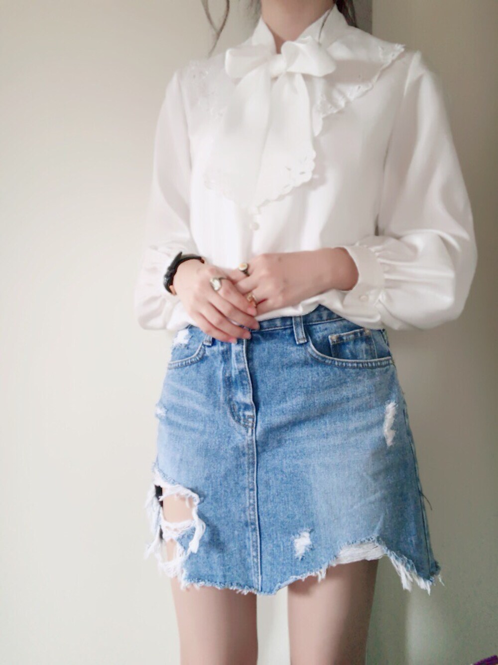 「ootd、デニムスカート、カフェ、ハンドメイドリング」｜「usedのアイテム（シャツ/ブラウス、ホワイト系）」を使った、yuk.さん（レディース・156cm）の夏コーディネートの1枚目の写真