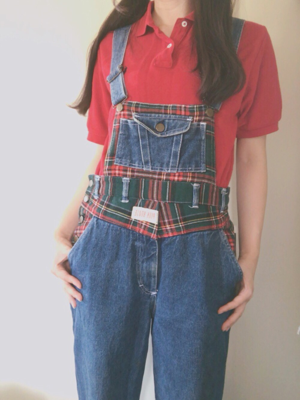 「ポロシャツ、ラルフローレン、古着、サロペット、PINK HOUSE、ピンクハウス、レトロ、ootd」｜「PINK HOUSEのアイテム（サロペット/オーバーオール、ブルー系）」を使った、yuk.さん（レディース・156cm）の秋コーディネートの1枚目の写真