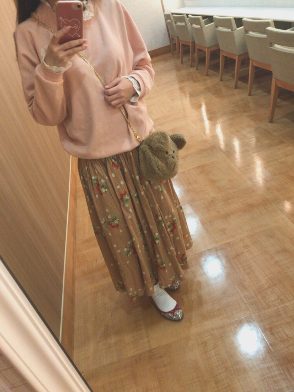 「ピンク、ピンクハウス、PINK HOUSE、pink、ガーリー、ootd、レトロ」｜「PINK HOUSEのアイテム（スカート、ピンク系）」を使った、yuk.さん（レディース・156cm）の春コーディネートの1枚目の写真