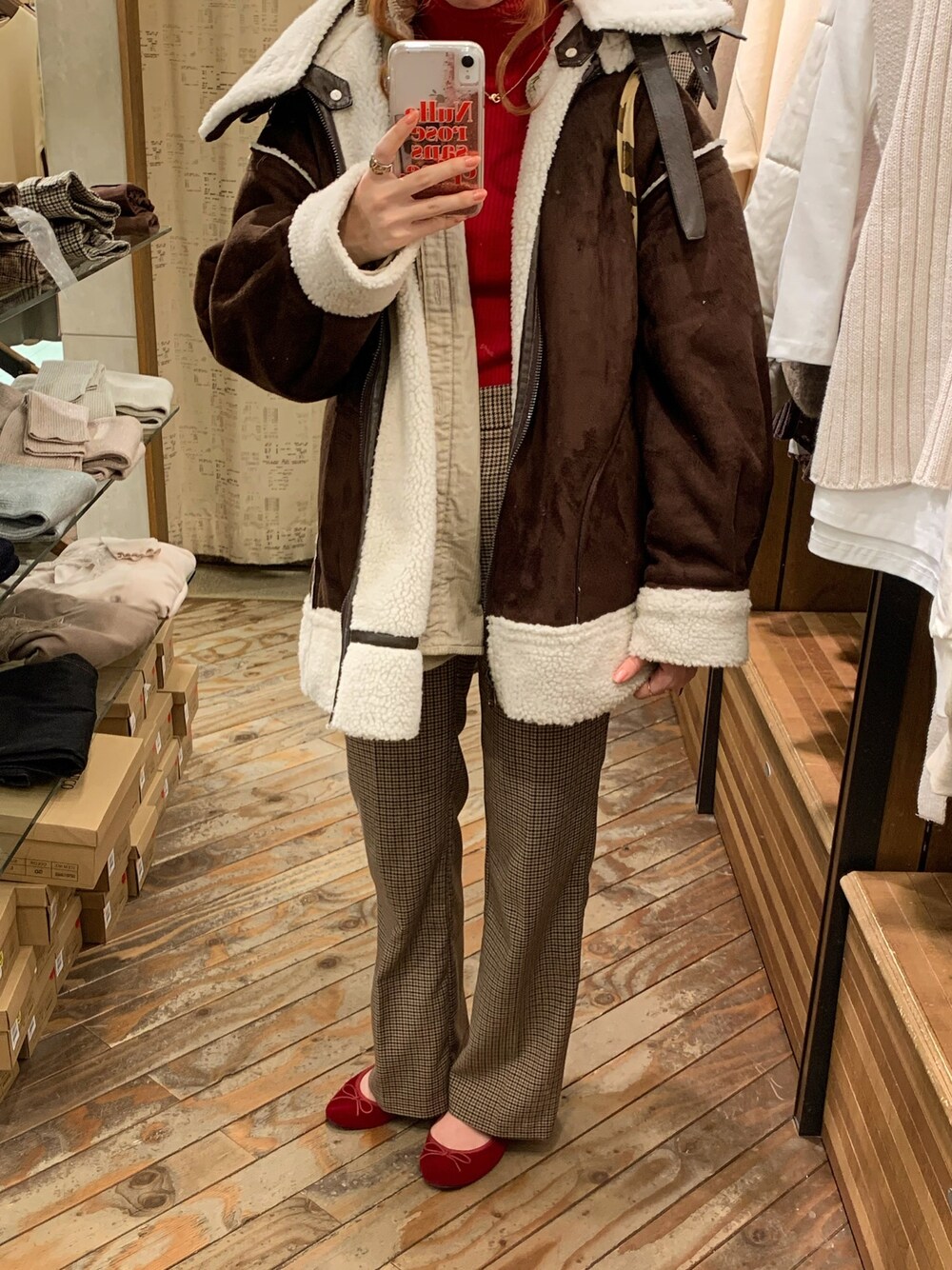 「おしゃれさんと繋がりたい、ootd、ブラウン、カジュアル、ブラウンコーデ、赤、who's who chico、GU、used」｜「usedのアイテム（ニット/セーター、レッド系）」を使った、yuk.さん（レディース・156cm）の冬コーディネートの1枚目の写真