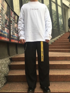 「off white（オフホワイト）のOFF-WHITE インダストリアルベルト（Belt、イエロー系）」を使った、おちゃづけ。さん（メンズ・170cm）の夏コーディネート