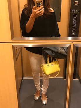 「白パンツコーデ」｜「アイテム（デニムジャケット）」を使った、健康第一さん（レディース・159cm）の春コーディネート