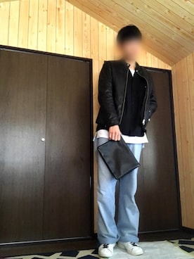 「水色」｜「アイテム（ライダースジャケット）」を使った、yumaさん（メンズ・178cm）の冬コーディネート