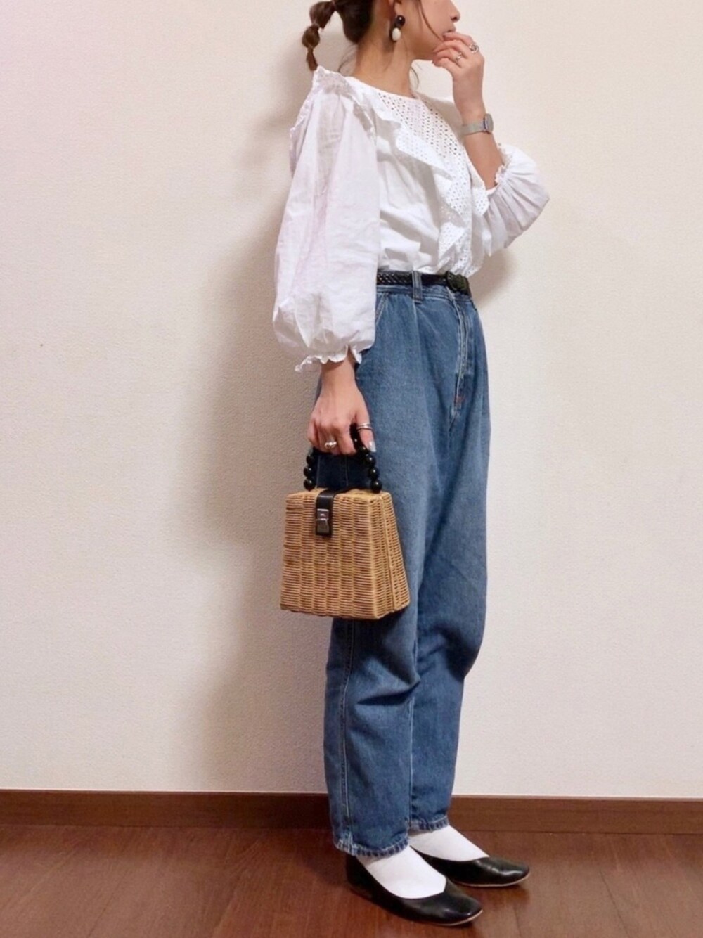 「大人カジュアル、ガーリーカジュアル、ママコーデ、プチプラ、春、白ブラウス、レースブラウス、マムジーンズ、ZARA、低身長」｜「ZARAのアイテム（シャツ/ブラウス、ホワイト系）」を使った、ayuMi◡̈さん（レディース・152cm）の春コーディネートの1枚目の写真