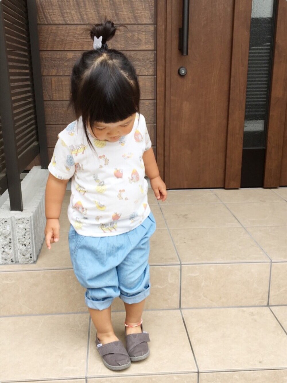 「キッズコーデ、カジュアル、女の子、2歳、ジェラート　ピケ(gelato pique)、ネコちゃん」｜「DAISOのアイテム（ヘアゴム、ブルー系）」を使った、oshamaさん（キッズ・80cm）の夏コーディネートの1枚目の写真