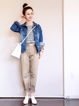 デニムジャケットを使った 白バッグ の人気ファッションコーディネート Wear