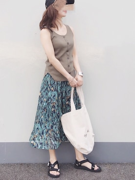 「petitcro（プティクロ）のpetitcro  ワイドバングル PCKB1901001（バングル/リストバンド）」を使った、陽さん（レディース・156cm）の春コーディネート