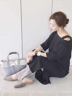 「スリット」｜「アイテム（アナログ腕時計）」を使った、陽さん（レディース・156cm）の夏コーディネート