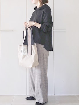 「LIPSTAR（リップスター）のバックシフォンプリーツパーカー（パーカー）」を使った、陽さん（レディース・156cm）の秋コーディネート