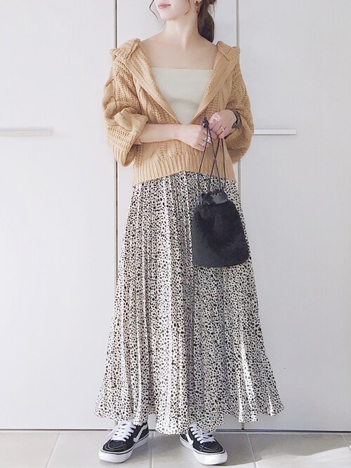 �z����́u�i�b�j�v���g�����R�[�f�B�l�[�g