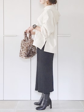 「T・S・L（ティーエスエル）のアイテム」を使った、陽さん（レディース・156cm）の秋コーディネート