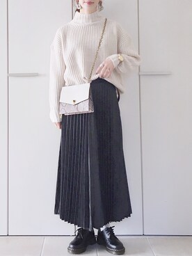 「FOSSIL（フォッシル）のアイテム（ショルダーバッグ）」を使った、陽さん（レディース・156cm）の冬コーディネート
