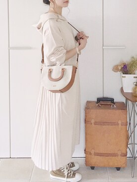 「MAYSON GREY（メイソングレイ）の【socolla】バックプリーツワンピース（ワンピース）」を使った、陽さん（レディース・156cm）の春コーディネート