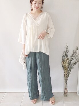 「AmbreNeige」｜「アイテム（アナログ腕時計）」を使った、陽さん（レディース・156cm）の夏コーディネート