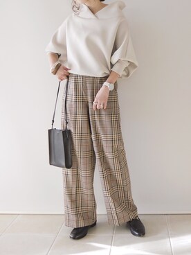 「ビットローファー」｜「アイテム（アナログ腕時計）」を使った、陽さん（レディース・156cm）の秋コーディネート