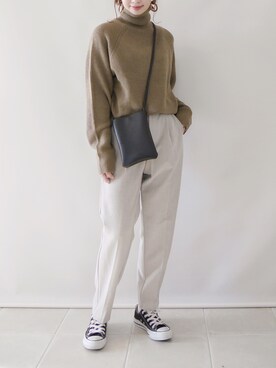 「marjour（マージュール）のFAKE LEATHER SACOCHE（ショルダーバッグ）」を使った、陽さん（レディース・156cm）の冬コーディネート