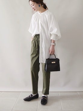「スクエアトゥ」｜「アイテム（チュニック）」を使った、陽さん（レディース・156cm）の春コーディネート