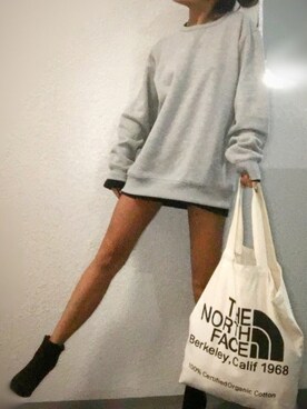 「northface」｜「アイテム（スウェット）」を使った、Reiさん（レディース・156cm）の秋コーディネート