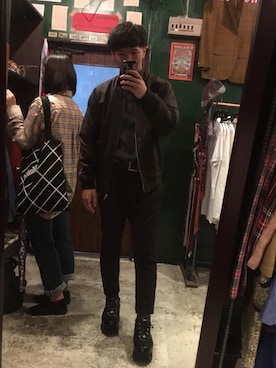 「HARE」｜「アイテム（ノーカラージャケット）」を使った、とまとさん（メンズ・169cm）の秋コーディネート